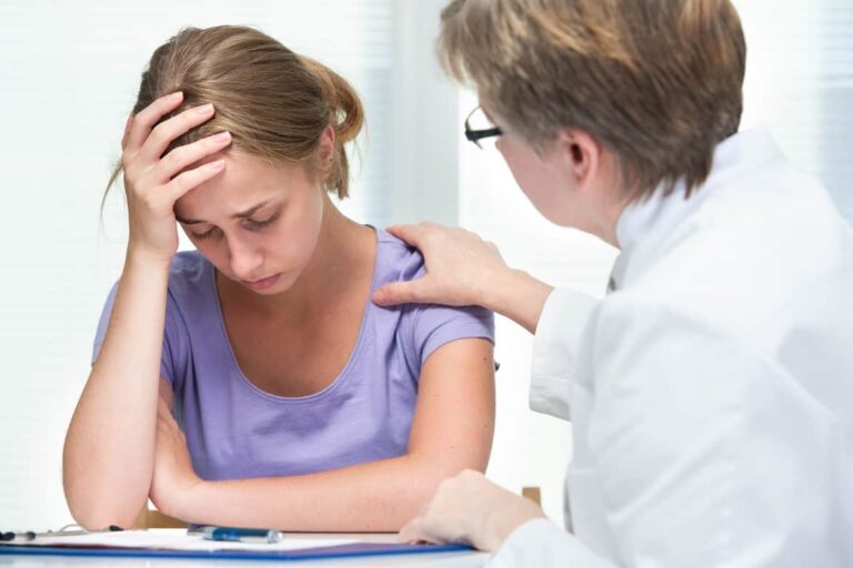 Painkiller Addiction: What to Expect at a Drug Rehab Treatment Center