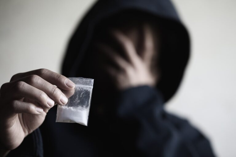 Signs of meth abuse and addiction warning